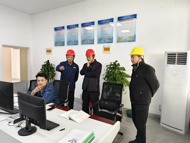 华体会·体育(huatihui.com)官方网站新春慰问送关怀,节前安全督导保平安